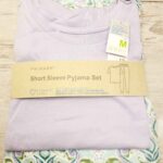 Short sleeves cuffed leg